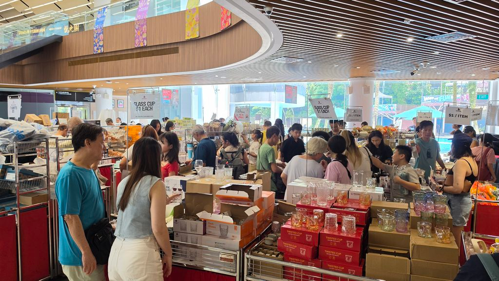 $1 Household Fair Bedok household deals